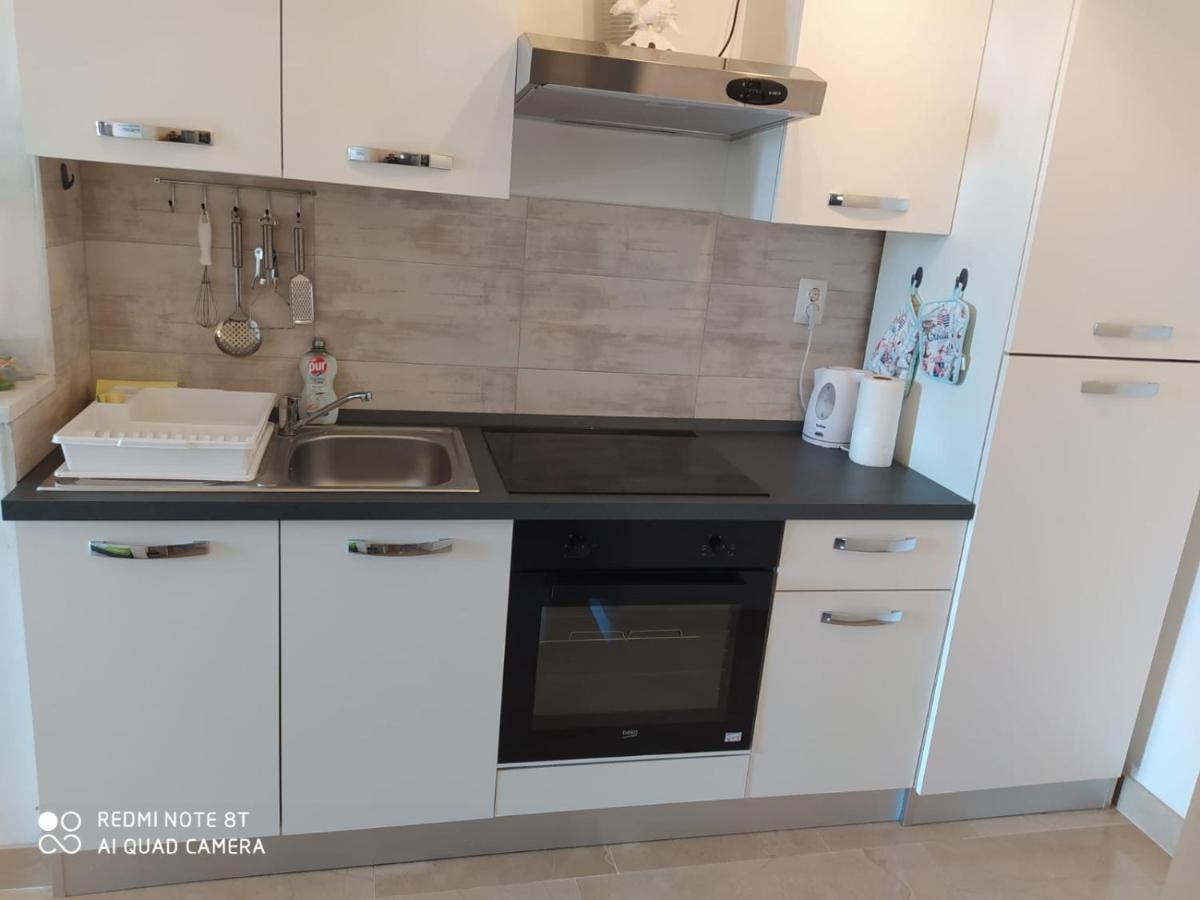 ויר Apartmani Ana מראה חיצוני תמונה